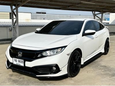 HONDA CIVIC 1.8 ปี2020 สีขาว  รถมือเดียว สภาพดีมาก ฟรีดาวน์