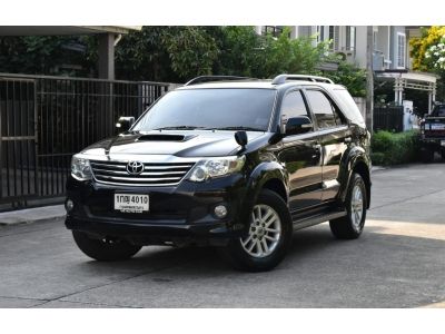 TOYOTA Fortuner 3.0V ขับ2 ดีเซล เกียร์AT ปี 2012 สีดำ ไมล์10x,xxx Km. รถสวย พร้อมขับ