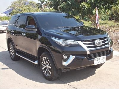 Toyota Fortuner 2.8 Sigma4 4WD ปี 18จด19