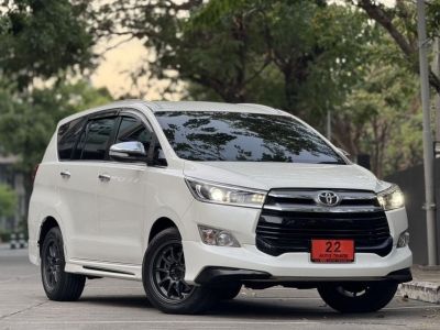 toyota Innova 2.8V รุ่นท้อปสุด สีเดิมน็อตไม่แกะ สภาพสวยพร้อมใช้งาน