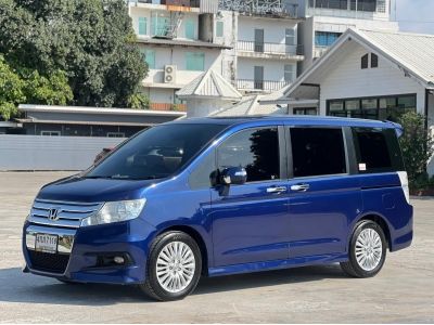 Honda stepwagon JP 2.0 2013