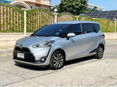 TOYOTA SIENTA 1.5 V ปี 2018 เกียร์AUTO CVT 7 SPEED สภาพป้ายแดง