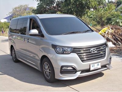 Hyundai H1 2.5 Elite ปี 19จด20 รถบ้านมือเดียวสภาพสวย