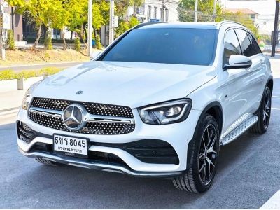 2022 BENZ GLC300e AMG DYNAMIC สีขาว วิ่งเพียง 60,XXX KM.