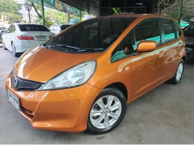 Honda Jazz 1.5V(AS) ปี 2012 สีส้ม รถมือ 1 วิ่งน้อย