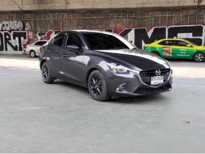 Mazda2 1.3 High Connect AT 2017 เพียง 269,000 บาท  มือเดียว สวยพร้อมใช้ เครื่องเกียร์ช่วงล่างดี แอร์เย็นฉ่ำ เครดิตดีฟรีดาวน์ ต่างจังหวัดจัดได้ครับ ดูรถ-เลียบด่วนรามอินทรา แผนที่พิมพ์ เอ็มรถถูก สนใจโทร