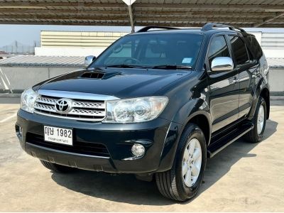 TOYOTA FORTUNER 3.0V ปี 2011 ไมล์ 127,000 กม.