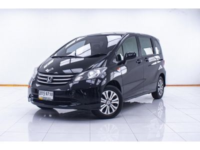 HONDA FREED 1.5 SE  2013