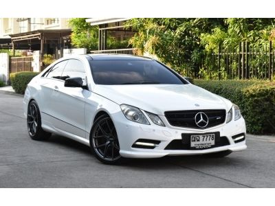 Mercedes-benz E200 CGI COUPE เครื่องยนต์: เบนซิน เกียร์:AT ปี: 2013 สี:ขาว