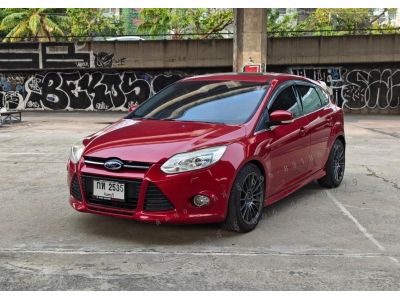 Ford Focus 2.0 Sunroof Hatchback ปี 2013