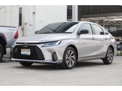 โตโยต้าชัวร์ ฟรีดาวน์ เทรสไดร์ฟ Yarisativ 1.2 Premium Luxury A/T ปี 2023