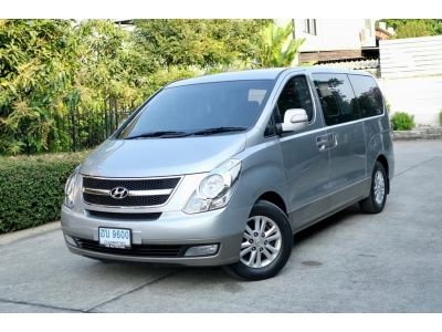 Hyundai H1 2.5 Deluxe A2 ออโต้ ดีเซล สีเทา ปี2012 ไมล์ 1xx,xxx กม.