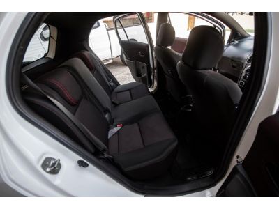 Toyota Yaris 1.5 G RS เบนซิน 2012 รูปที่ 11