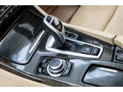 BMW SERIES 5  F10 523i 2011 รูปที่ 11