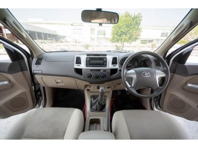 Toyota VIGO 2.5 E Prerunner Double Cab 2012 ดีเซล สีเทา เกียร์ธรรมดา ไมล์ 99,000 รูปที่ 11