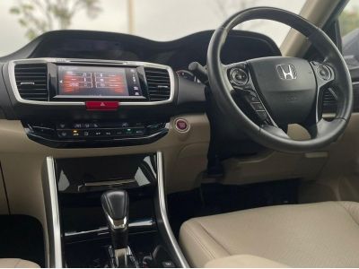 2018 HONDA  ACCORD 2.0EL TOP เครดิตดีฟรีดาวน์ รูปที่ 11