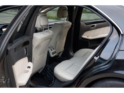 Mercedes Benz E class 1.8 Auto ปี 2011 รูปที่ 11