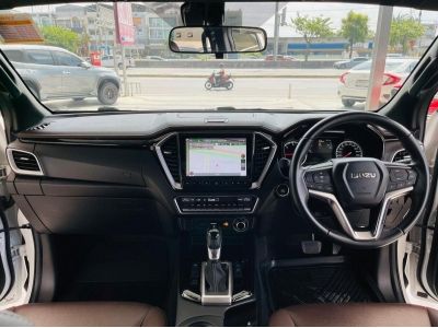 ISUZU D-Max 3.0VCROSS MAX 4WD Doublecab Auto ปี 2019 รูปที่ 11