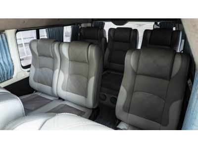 2014 Toyota Commuter 2.5 Diesel รถสวย ราคาถูก หาเงินได้อีกยาวๆ รูปที่ 11