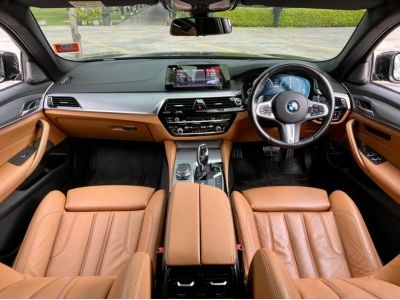 2019 BMW Series5  530e Plug-in Hybrid M Sport G30 ฟรีดาวน์ ดอกเบี้ยเริ่มต้น 2.49% รูปที่ 11
