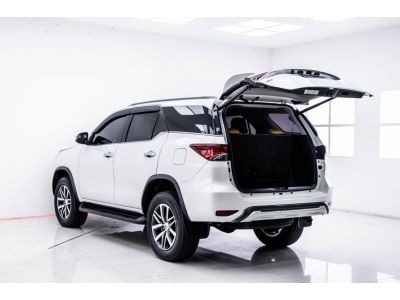 2016 TOYOTA FORTUNER 2.8 V  4WD ผ่อน 6,997 บาท 12 เดือนแรก รูปที่ 11