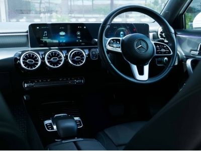 2018 Mercedes Benz A200 Sedan Progressive รูปที่ 11