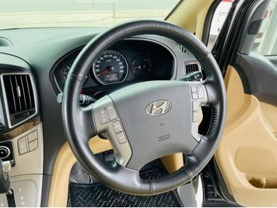 2017 Hyundai H-1  2.5 Deluxe เครดิตดีฟรีดาวน์ รูปที่ 11