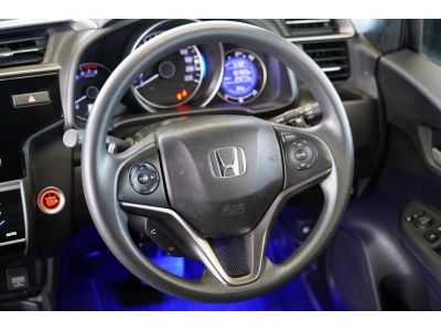 2018 HONDA JAZZ 1.5 RS  A/T สีเทา รูปที่ 11