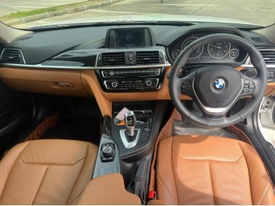 2018 BMW Series 3 320d 2.0 รูปที่ 11