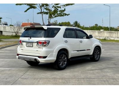 2013 TOYOTA FORTUNER 3.0 V TRD Spotivo 4WD เครดิตดีฟรีดาวน์ รูปที่ 11