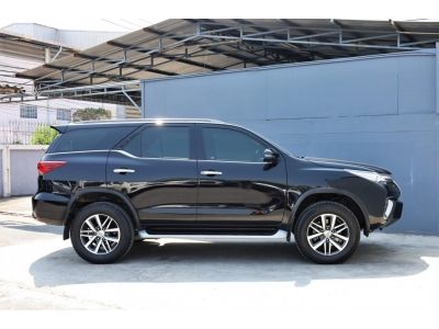 2019 TOYOA FORTUNER 2.8 V 4WD auto ไมล์แท้ 68,000 กม. ฟรีดาวน์ รูปที่ 11