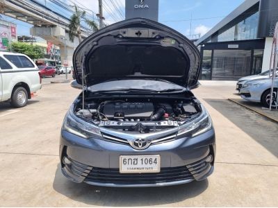 ปี 2017 TOYOTA COROLLA ALTIS 1.8 V NAV CC. สี เทา เกียร์ Auto รูปที่ 11