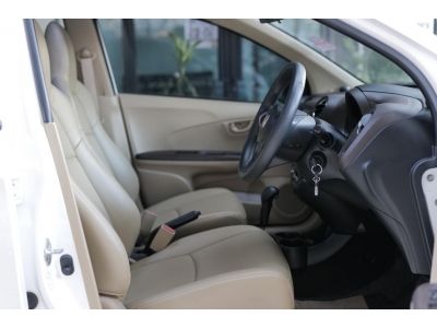 Honda Brio 1.2V A/T ปี 2012 รูปที่ 11