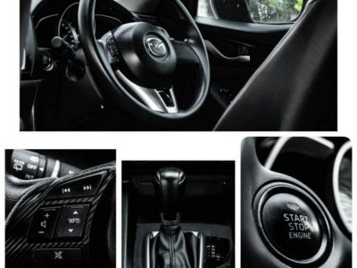 MAZDA 3 HATCHBACK รุ่น C ปี 2015 สีแดง รูปที่ 12