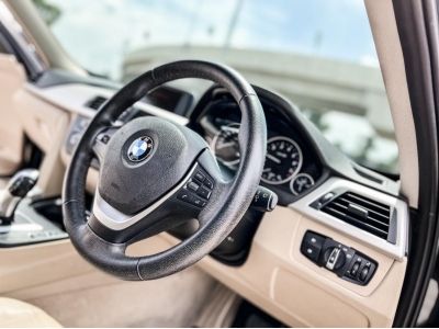 2014 BMW Series 3 316i 1.6 เครดิตดีฟรีดาวน์ รูปที่ 12