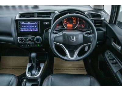 2018  HONDA JAZZ GK 1.5 S ผ่อน 3,905 บาท 12 เดือนแรก รูปที่ 12