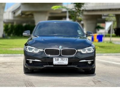 2017 BMW SERIES 3 320d 2.0 LUXURY เครดิตดีฟรีดาวน์ รูปที่ 12