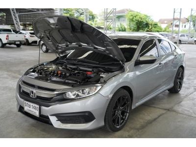 2016 honda civic1.8 E สีเทา รูปที่ 8