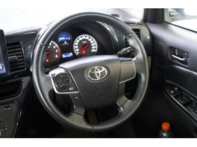 2004 TOYOTA WISH 2.0 Q LIMITED  A/T สีแดง รูปที่ 12