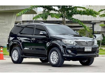 2015 TOYOTA FORTUNER 2.5 V รูปที่ 12