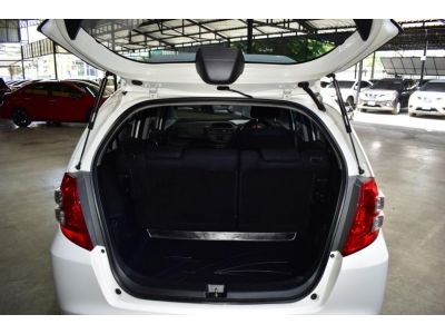 Honda jazz 1.5 V A/T ปี2009 รูปที่ 12