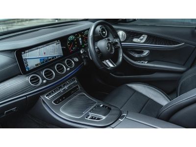 Mercedes-Benz E300e AMG Dynamic Plug-in Hybrid (Facelift) ปี 2022 ไมล์ 17,xxx Km รูปที่ 12