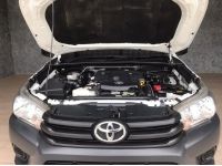 Toyota Revo 2.4 J ตู้แห้ง  2019 MT สีขาว รูปที่ 12