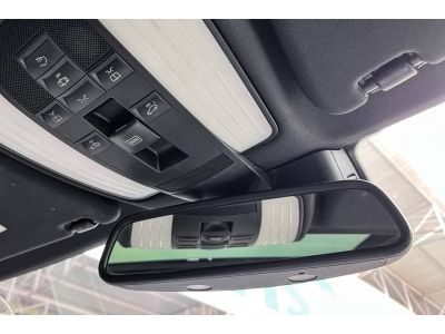 2015 MERCEDES BENZ E300 BLUETEC HYBRID AMG SUNROOF เครดิตดีฟรีดาวน์ รูปที่ 13