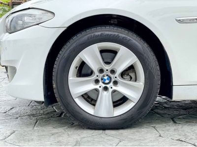 2011 BMW SERIES 5, 523i โฉม F10 รูปที่ 13