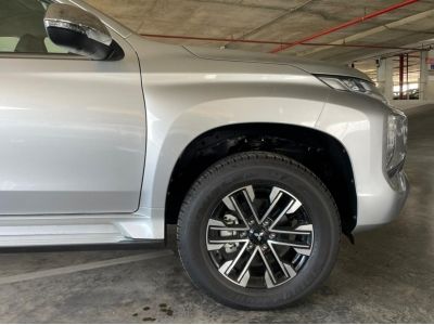 Mitsubishi Pajero-Sport 2.4 Gt Premium 2Wd ปี 20 AT (รถมือสอง ราคาดี เจ้าของขายเอง รถสวย สภาพดี ไมล์แท้) รูปที่ 13