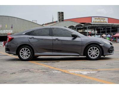 Honda Civic FC 1.8 E CVT I-VTEC ABS เบนซิน รูปที่ 13