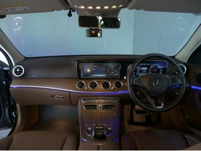 2017 Mercedes Benz E-CLASS  E350 2.0 Exclusive รูปที่ 13