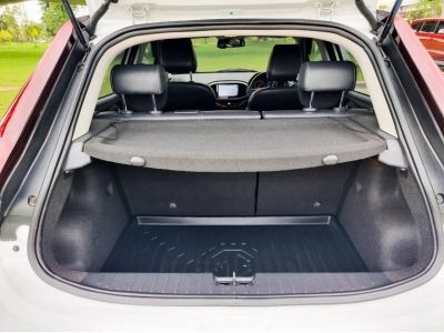 2019 MG MG3, 1.5 V SUNROOF Topสุด AT รูปที่ 13