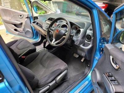 2008 Honda Jazz 1.5 i-VTEC รถบ้านแต่งสวยพร้อมใช้งาน รูปที่ 13